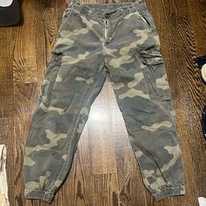 American eagle camouflage joggers